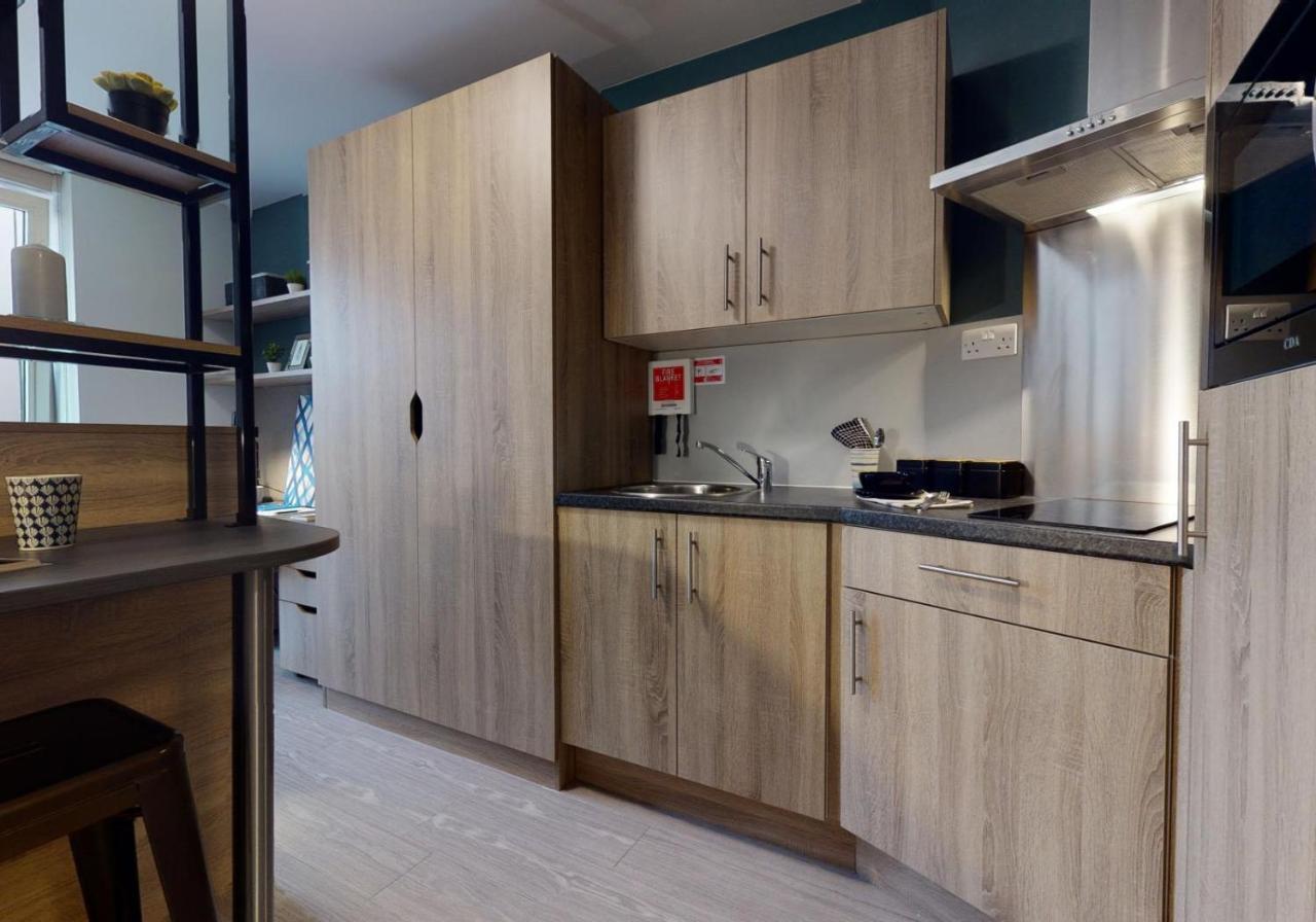 Trendy At Iq Hammersmith In Apartamento Londres