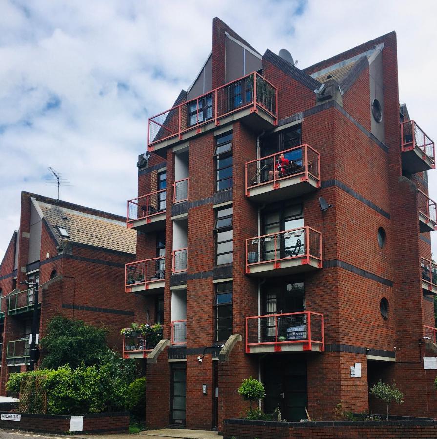One-bedroom Rotherhithe/bermondsey Flat, Central London, Uk * London
