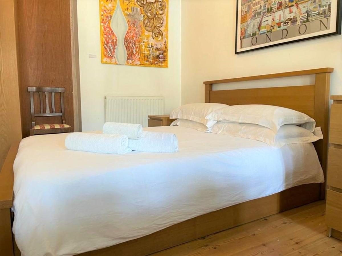 Apartment Flat Without Kitchen At Kentish Town *