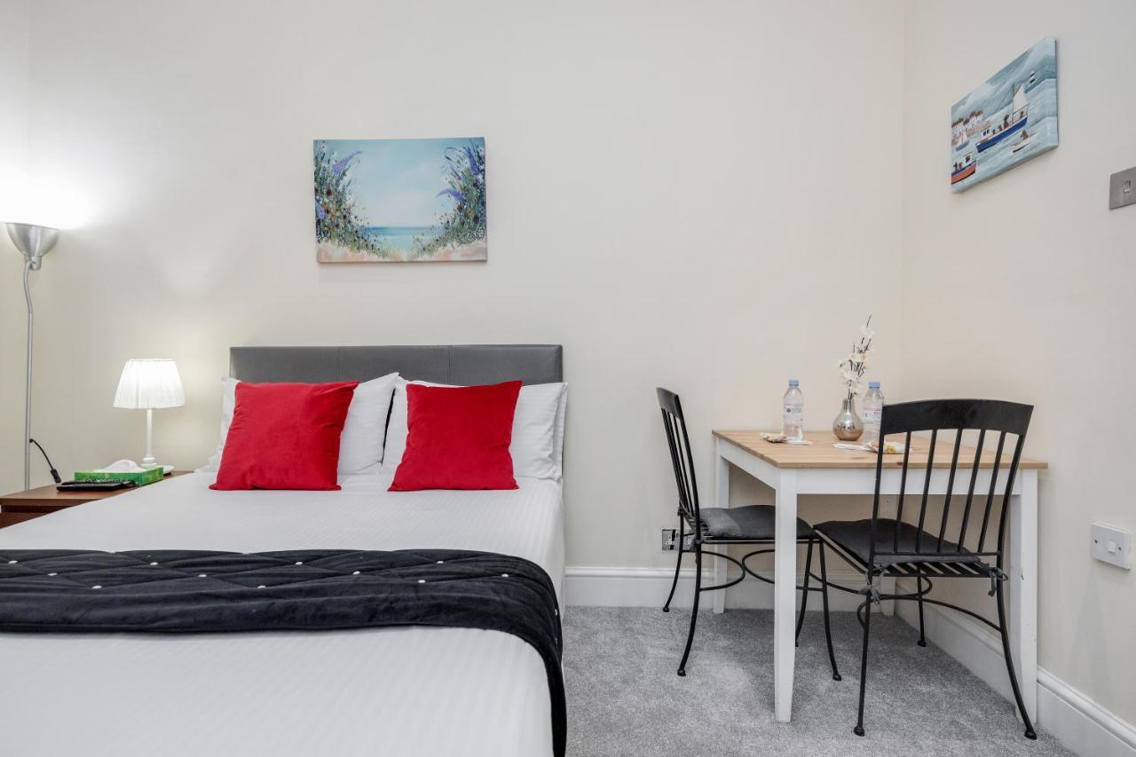 Oxford Street Homestay