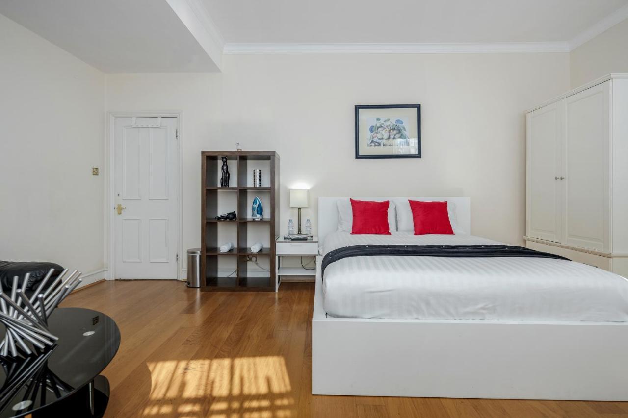 Homestay Oxford Street *