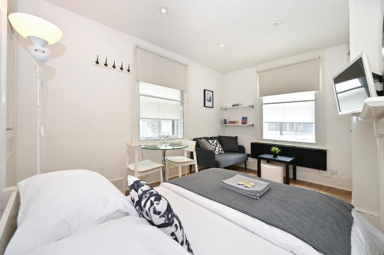 Stylish Central Soho Studio's * London
