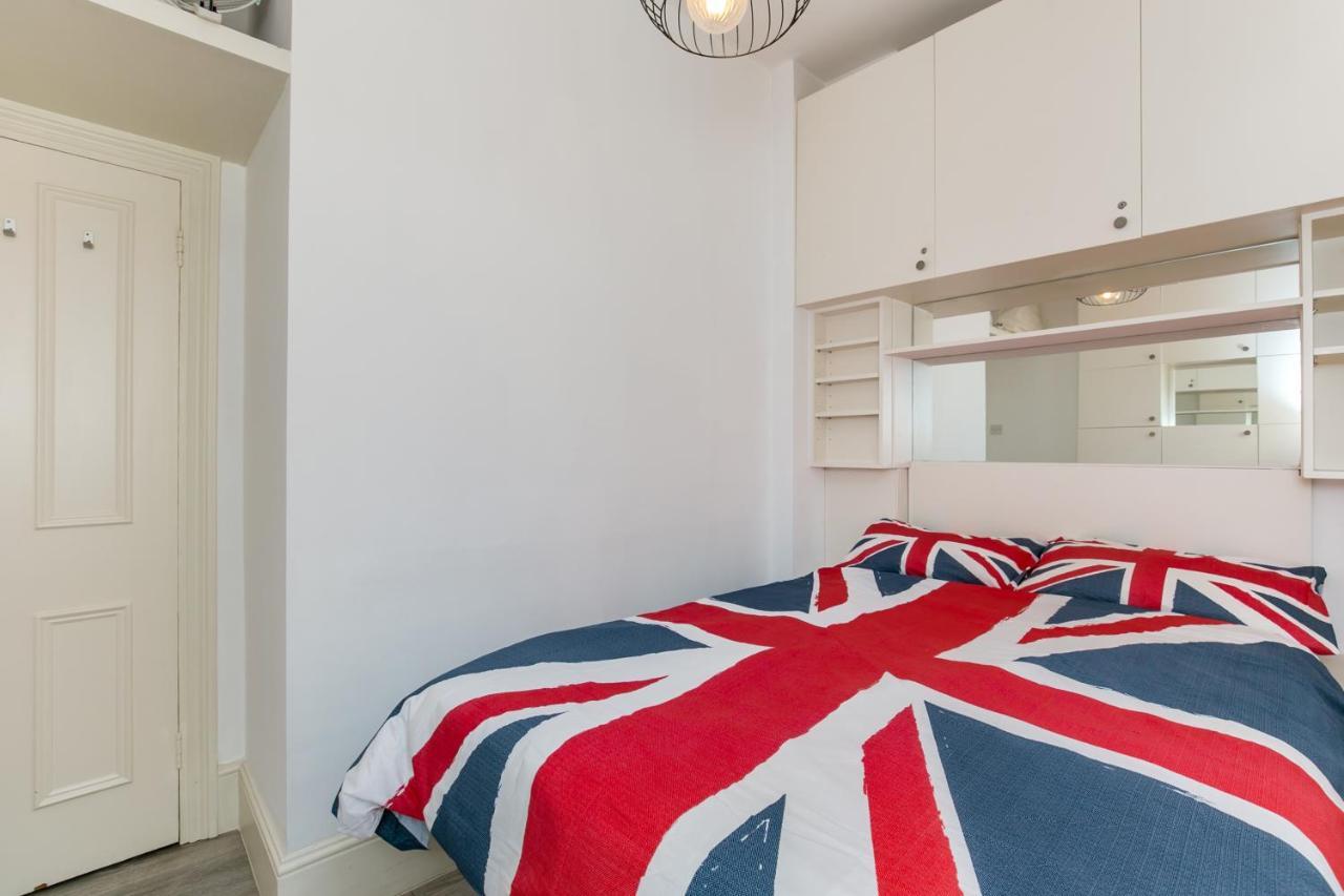 Radio - Covent Garden Apartment *