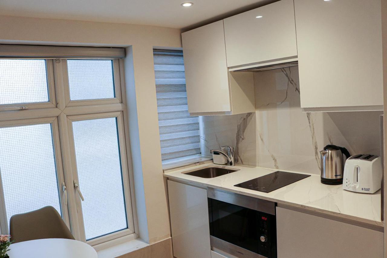 Apartment Imperial Court London