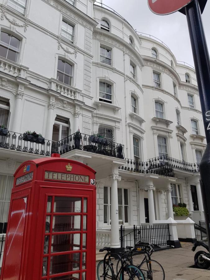 Central Hotel *