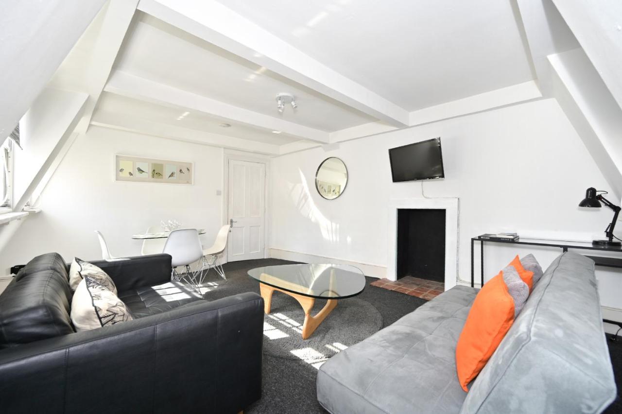 Soho, Piccadilly & Chinatown - Two Bedroom & Two Double Beds Apartamento