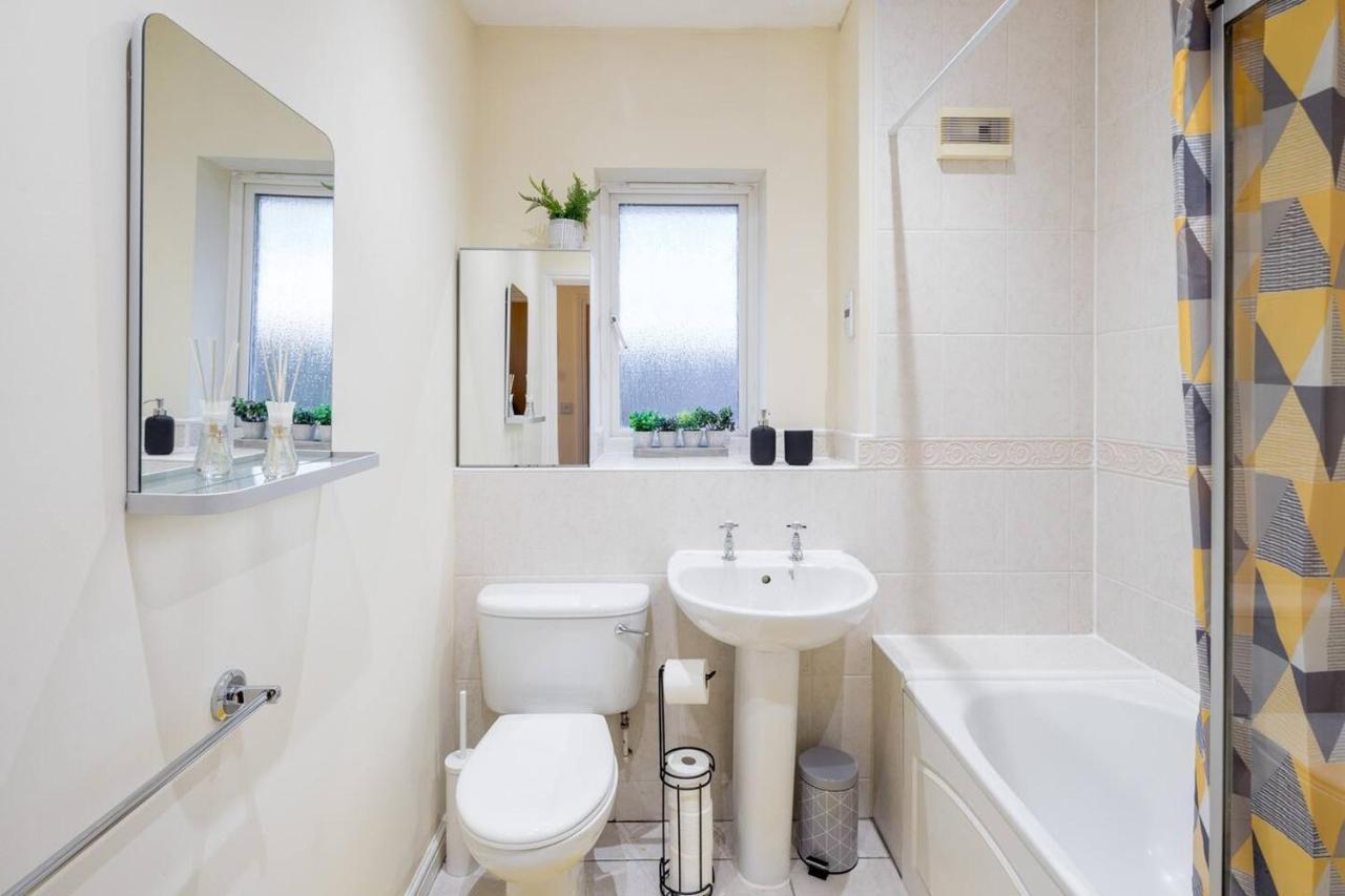 Apartment Cozy 2 Bed Flat Walking Distance From Excel London