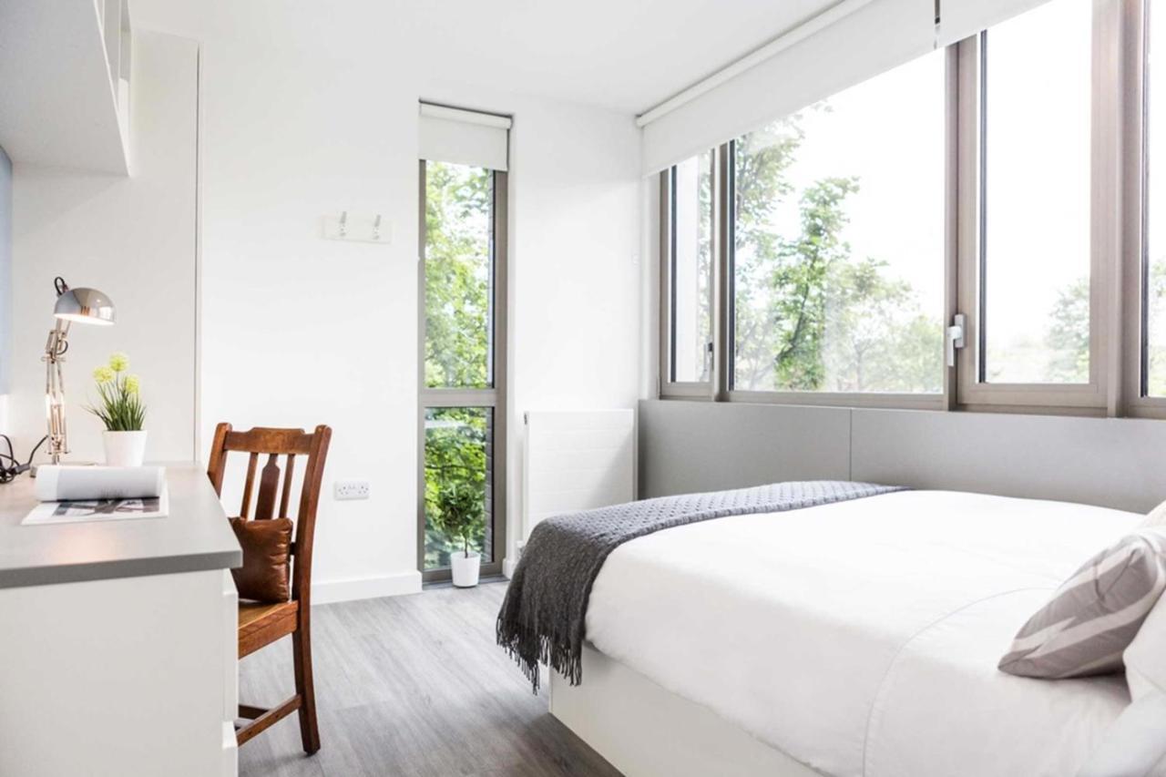 Apartment And At Chapter Lewisham In London