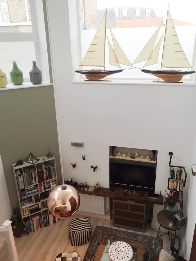 Spacious 1 Bedroom Split Level Old Pub Conversion Tower Bridge Apartment