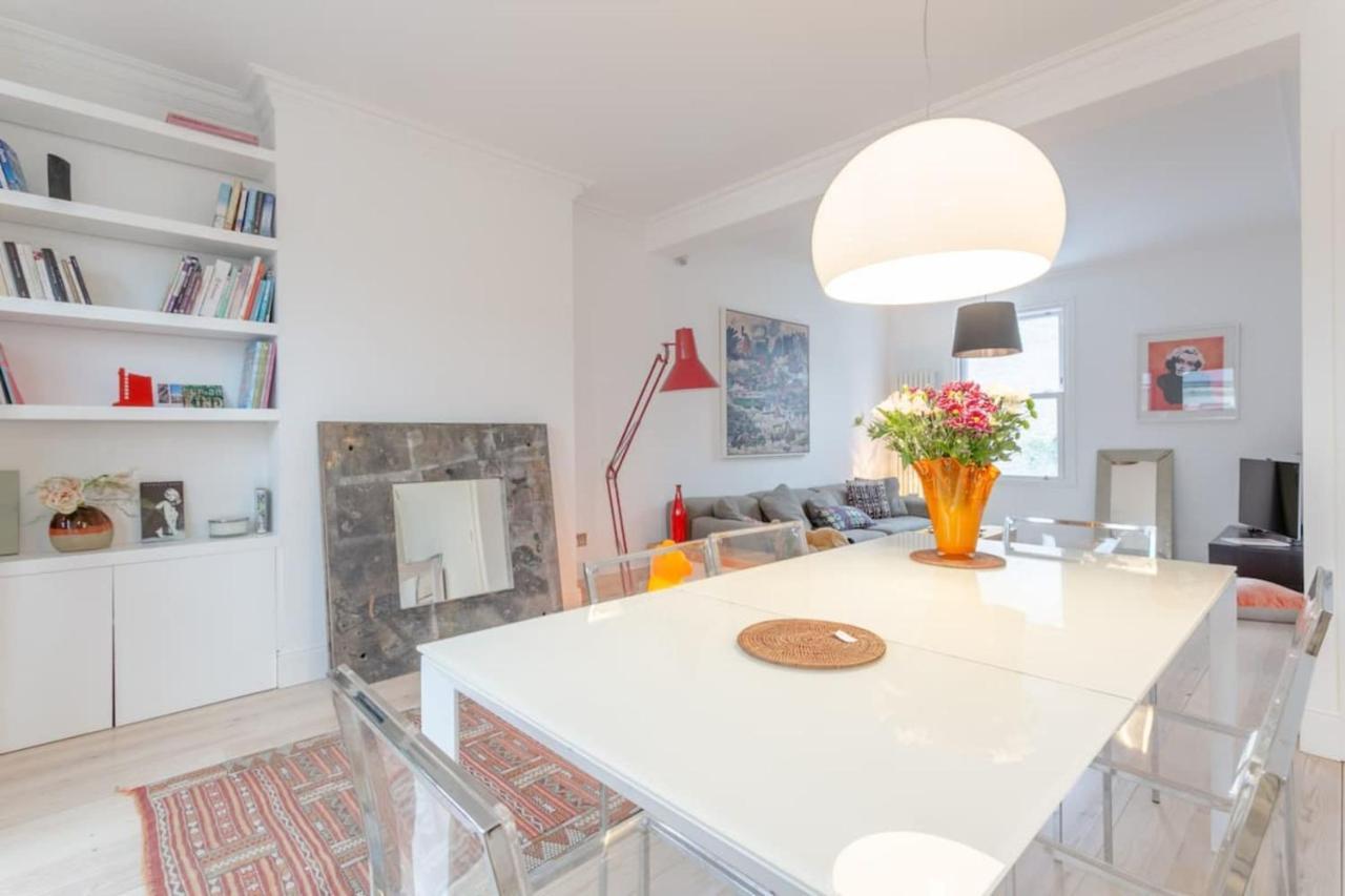 Stylish 2 Bedroom In London