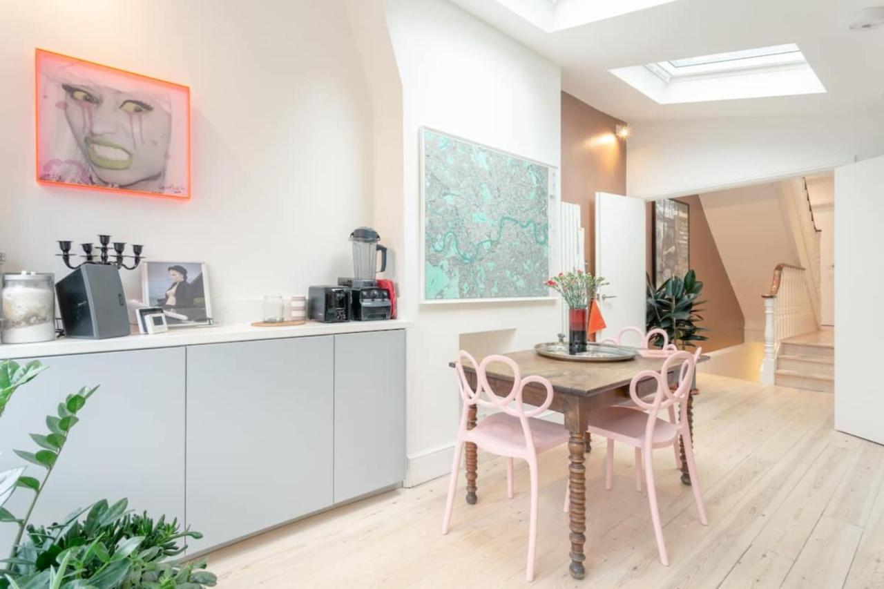 Stylish 2 Bedroom In London