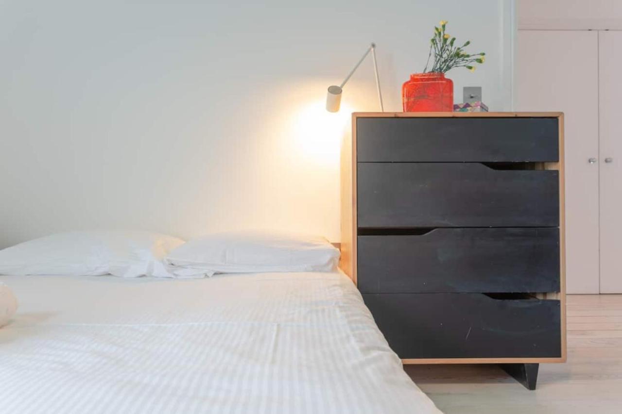 Stylish 2 Bedroom In Apartment