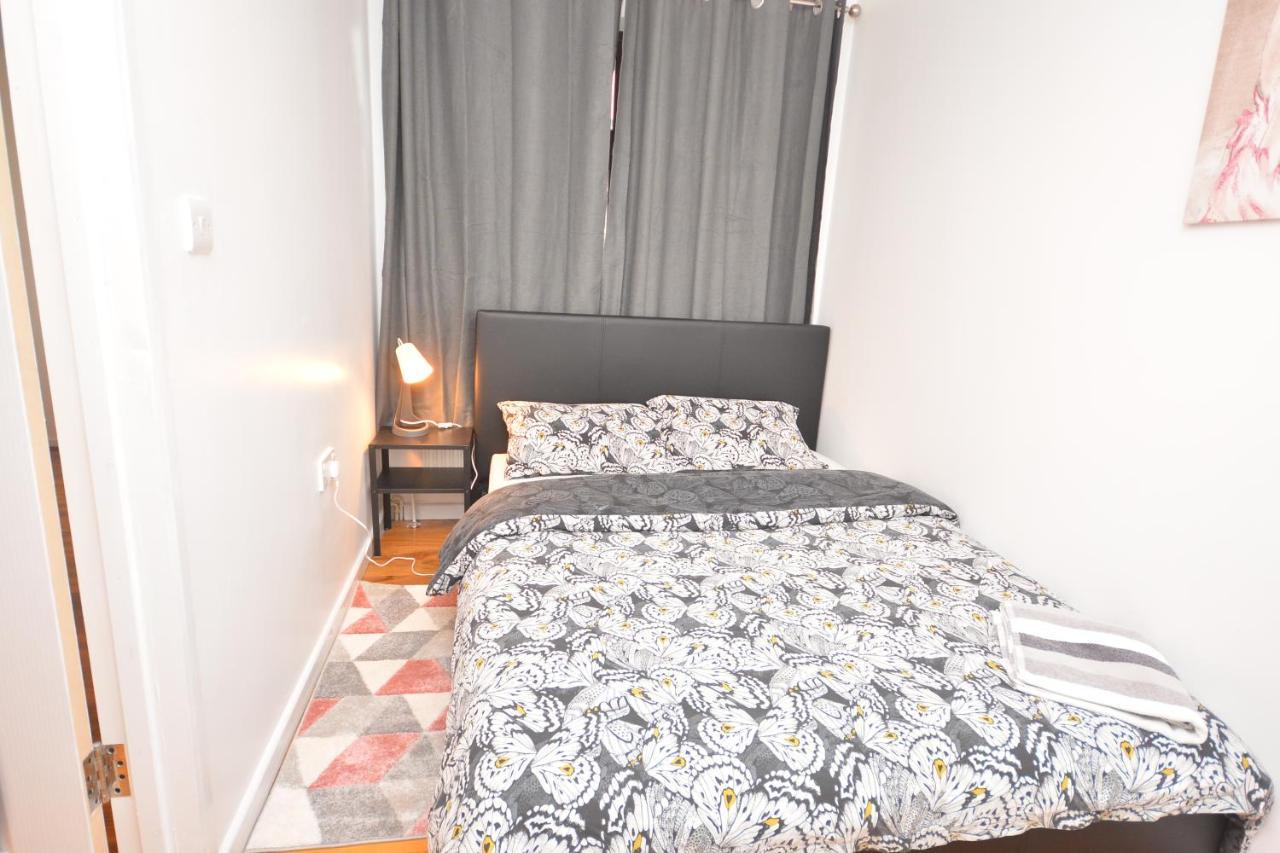 Newly Refurbished 3 Bedroom House