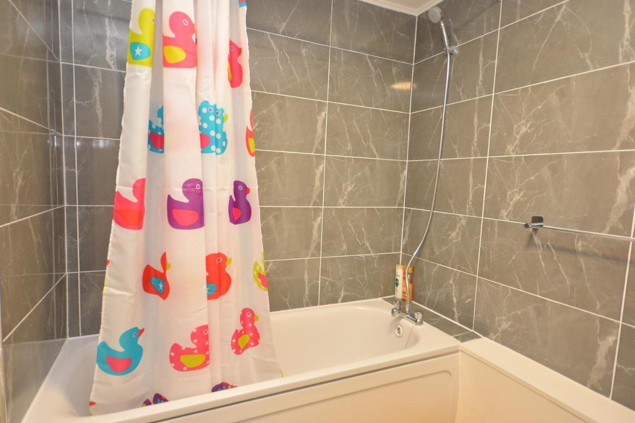 Newly Refurbished 3 Bedroom House * London