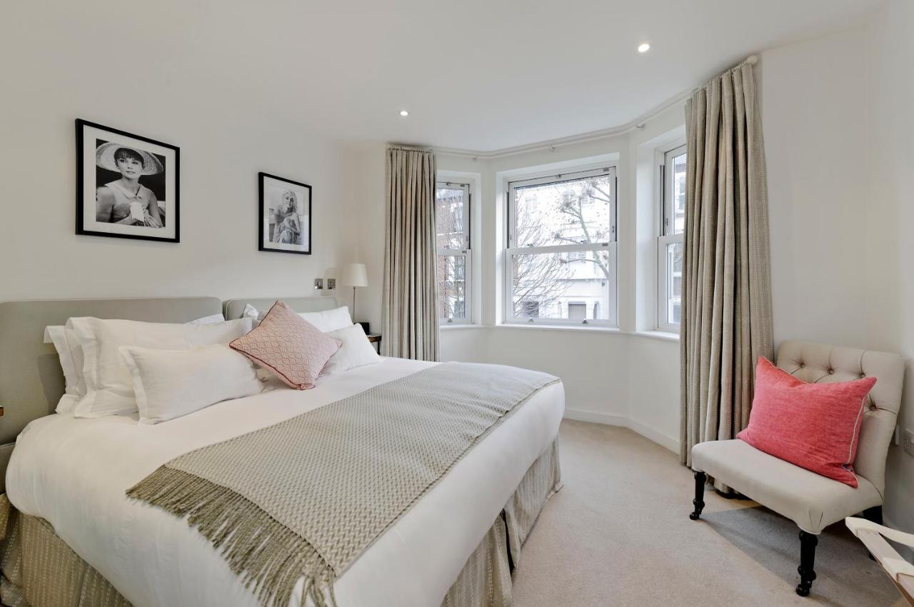Apartment Veeve - White Lights On Wendle Square London