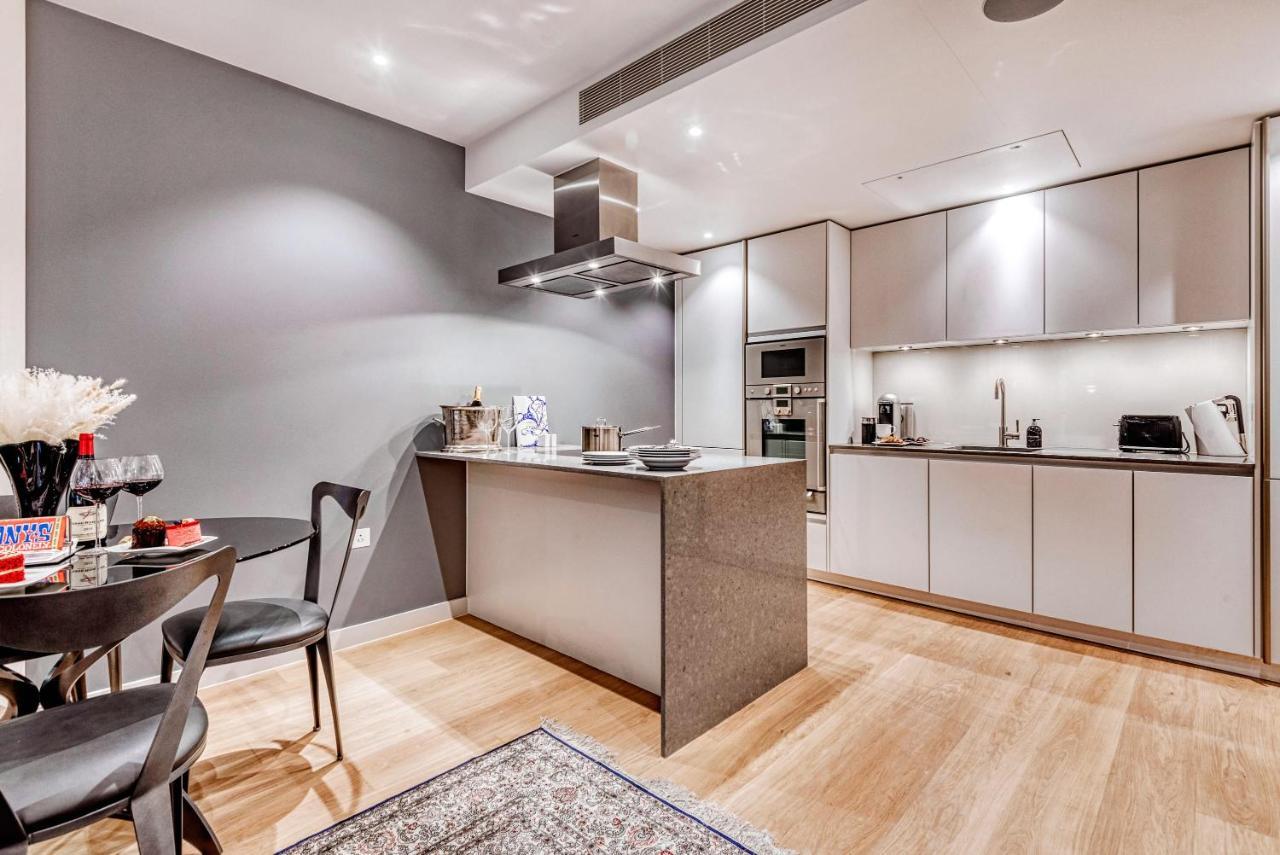 The Buckingham Royal Apartment London