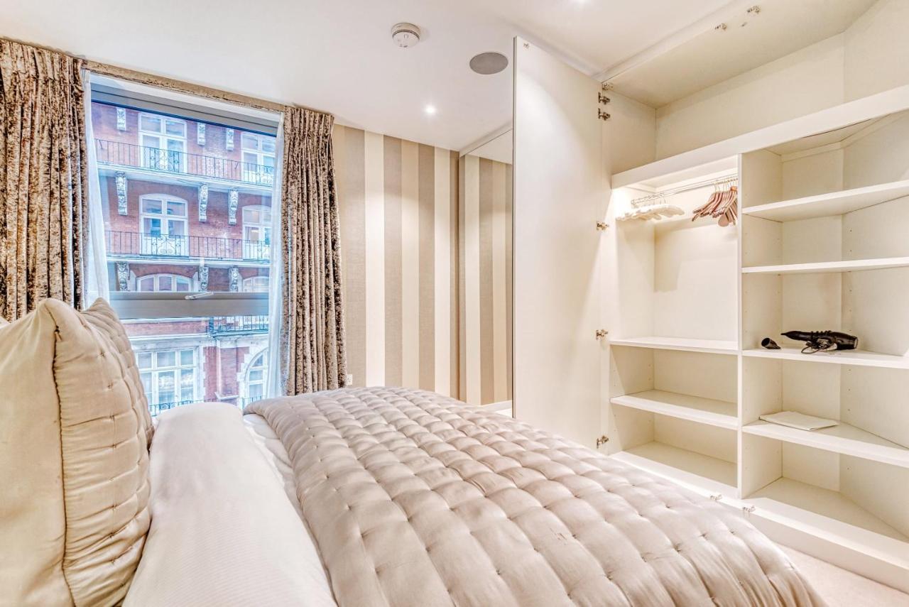 The Buckingham Royal Apartment