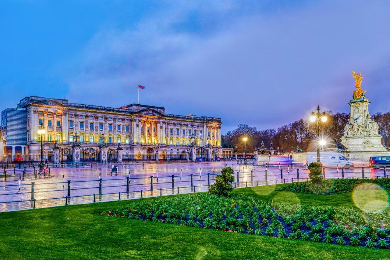The Buckingham Royal * London