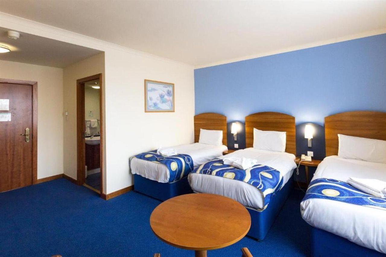 - Wembley International 3*