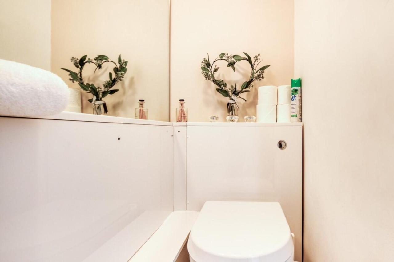 Homely 4 Bedroom House In Brixton * London