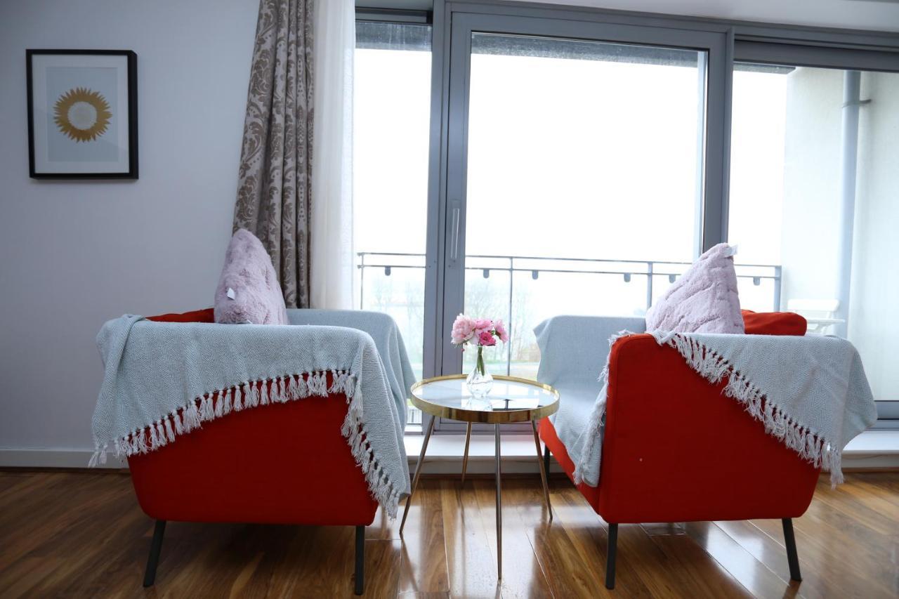 Hill House Riverview Apartment