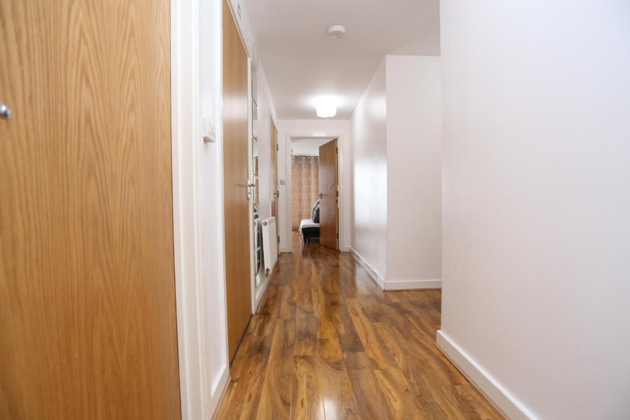 Hill House Riverview Apartment