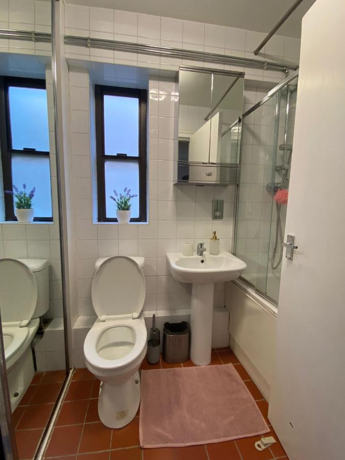 Stunning Oxford Street Furnished Apartment