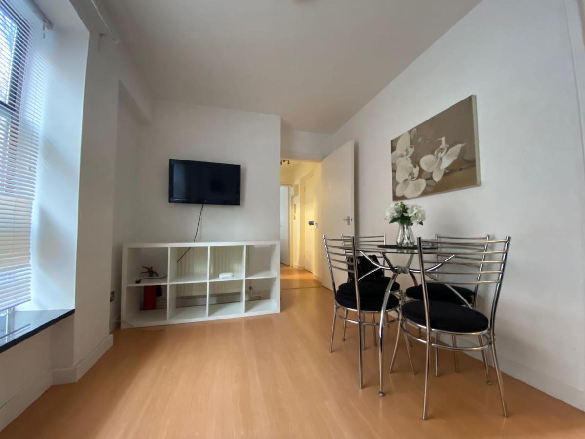 Stunning Oxford Street Furnished Apartment