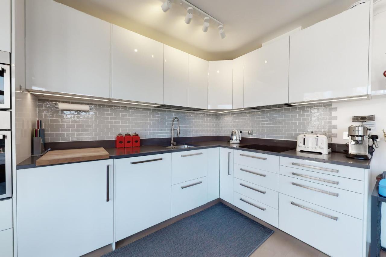 Spacious 1bed Flat In Stoke Newington London