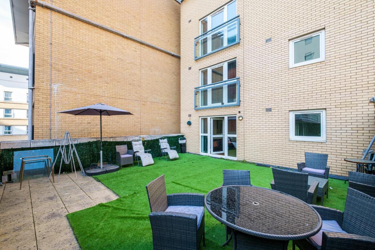 Apartamento Canary Wharf/docklands/excel Spacious Apt E14 Londres