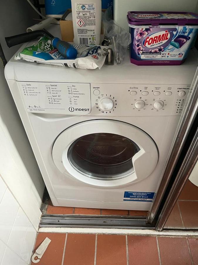Apartment Stunning Oxford Street Furnished *
