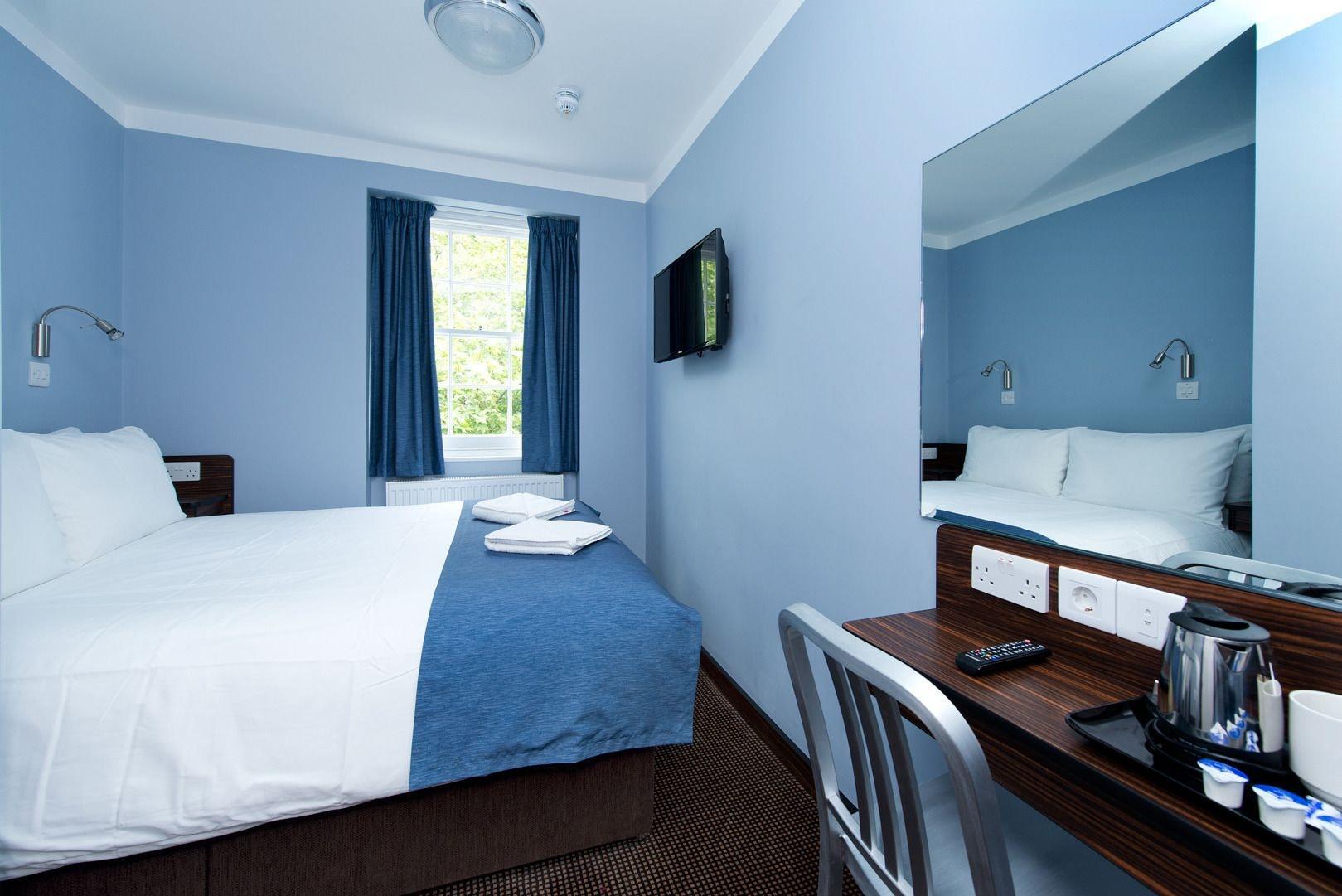 Angus Hotel 2*