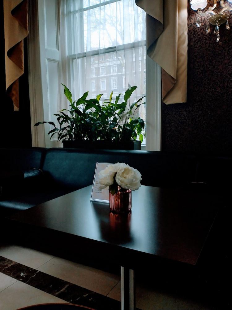 Edward Paddington Hotel London