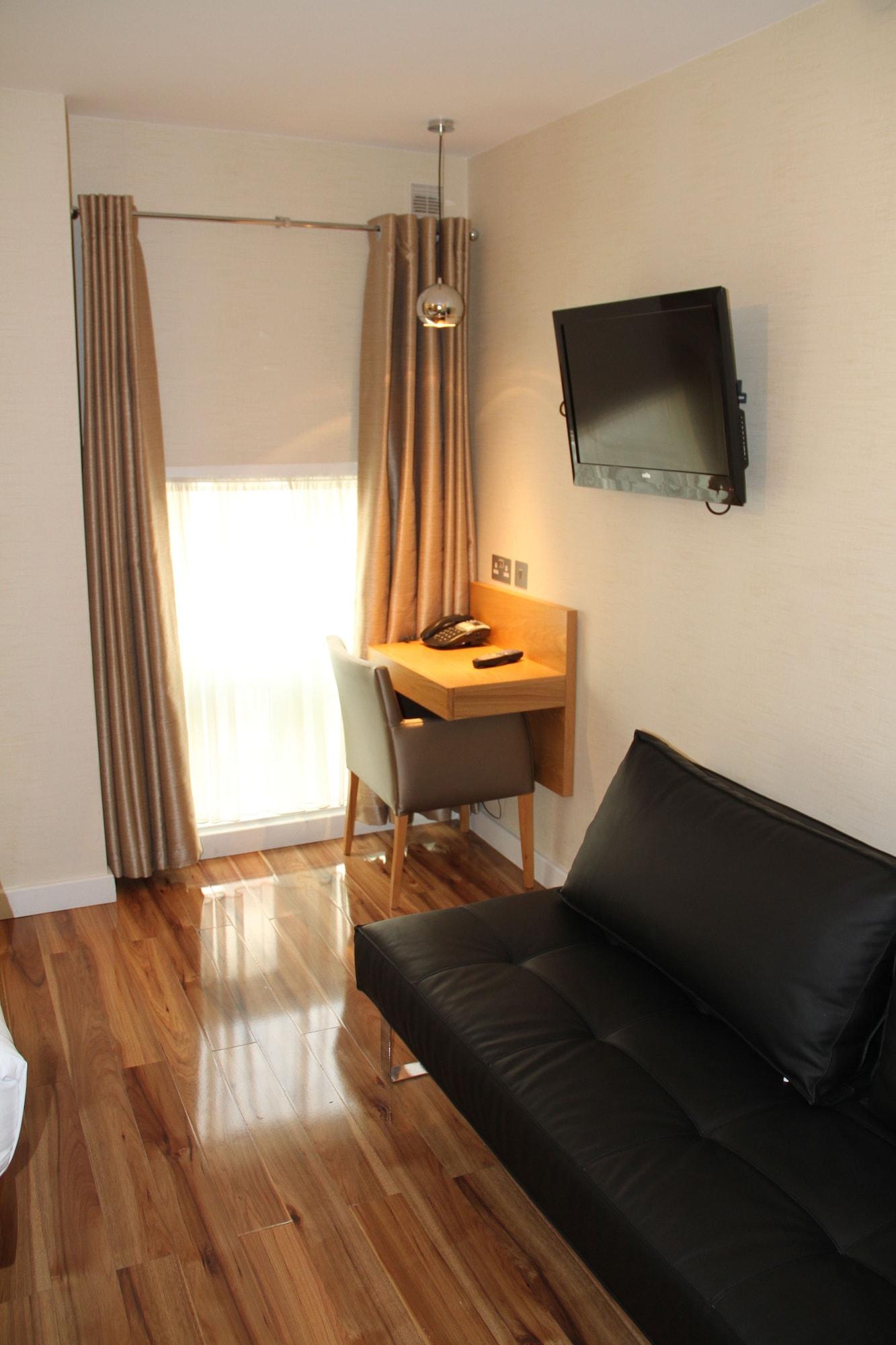 The Jade 3* London