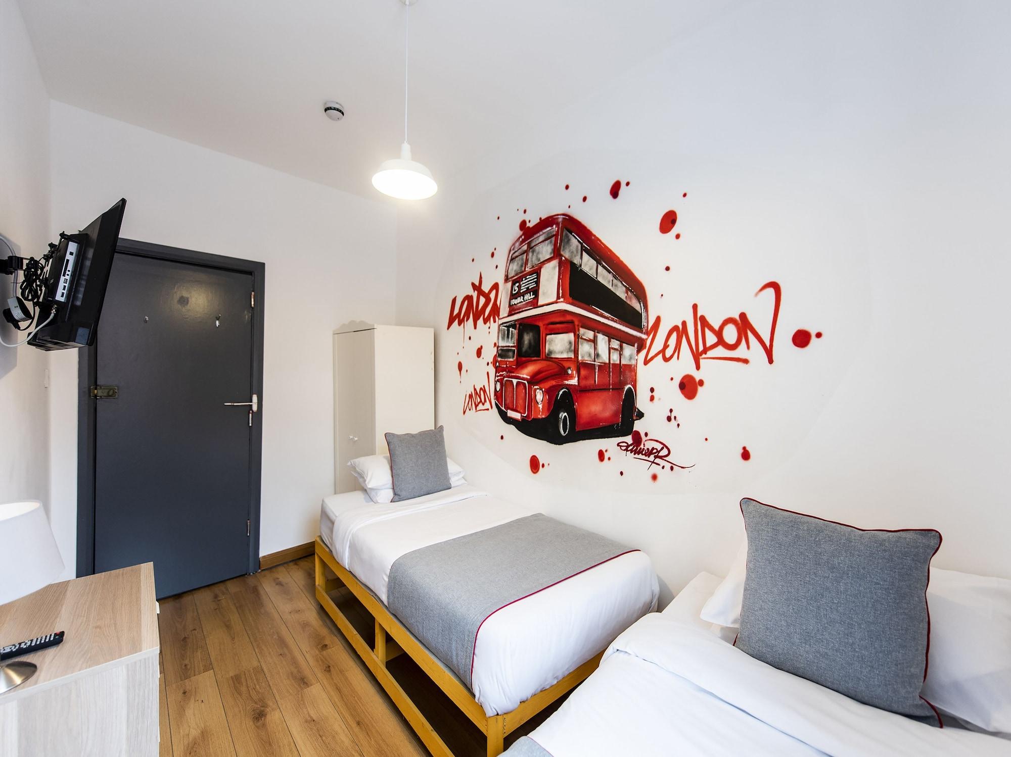 Camden Bnb Hotel Bed & Breakfast 3*