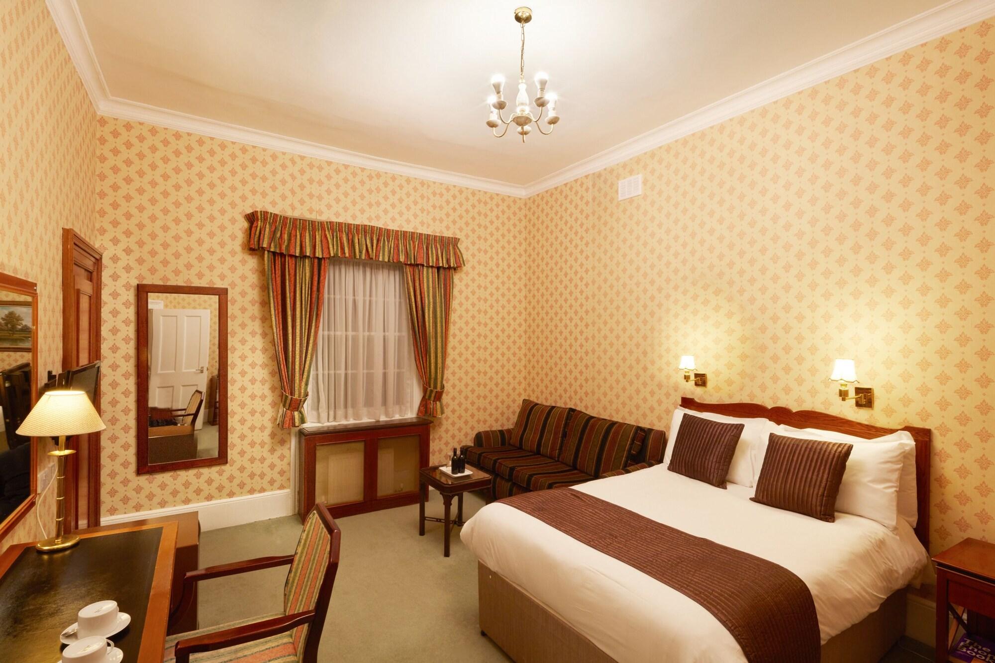 Hotel The Diplomat 3*