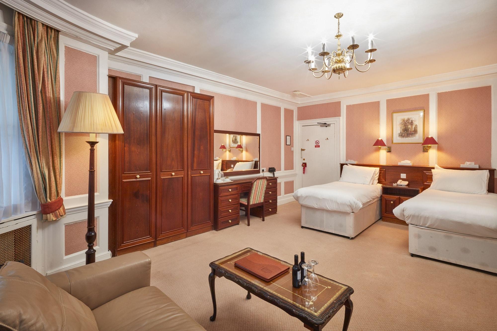 The Diplomat 3*
