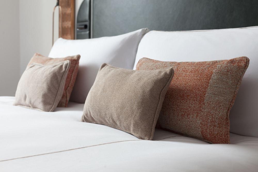 Hart Shoreditch London, Curio Collection By Hilton Hotel London