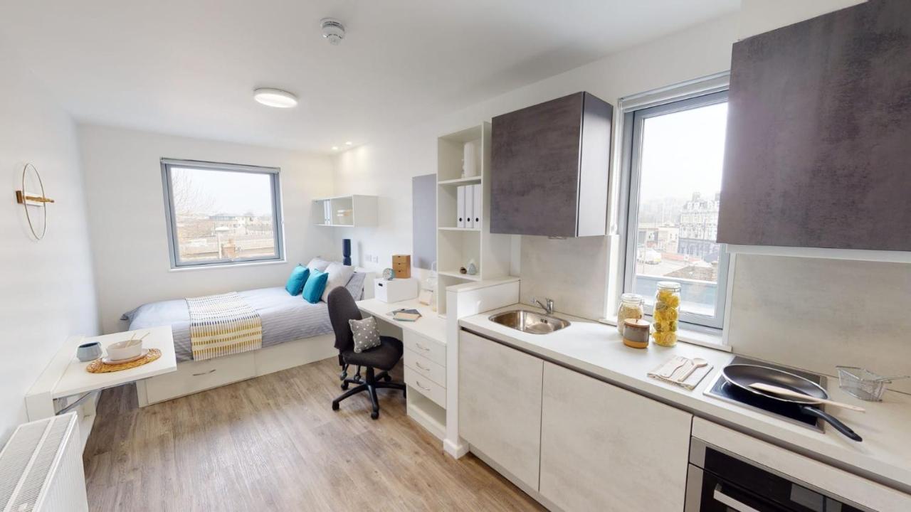 Modern And Stylish Studio At Westcombe House In Greenwich London