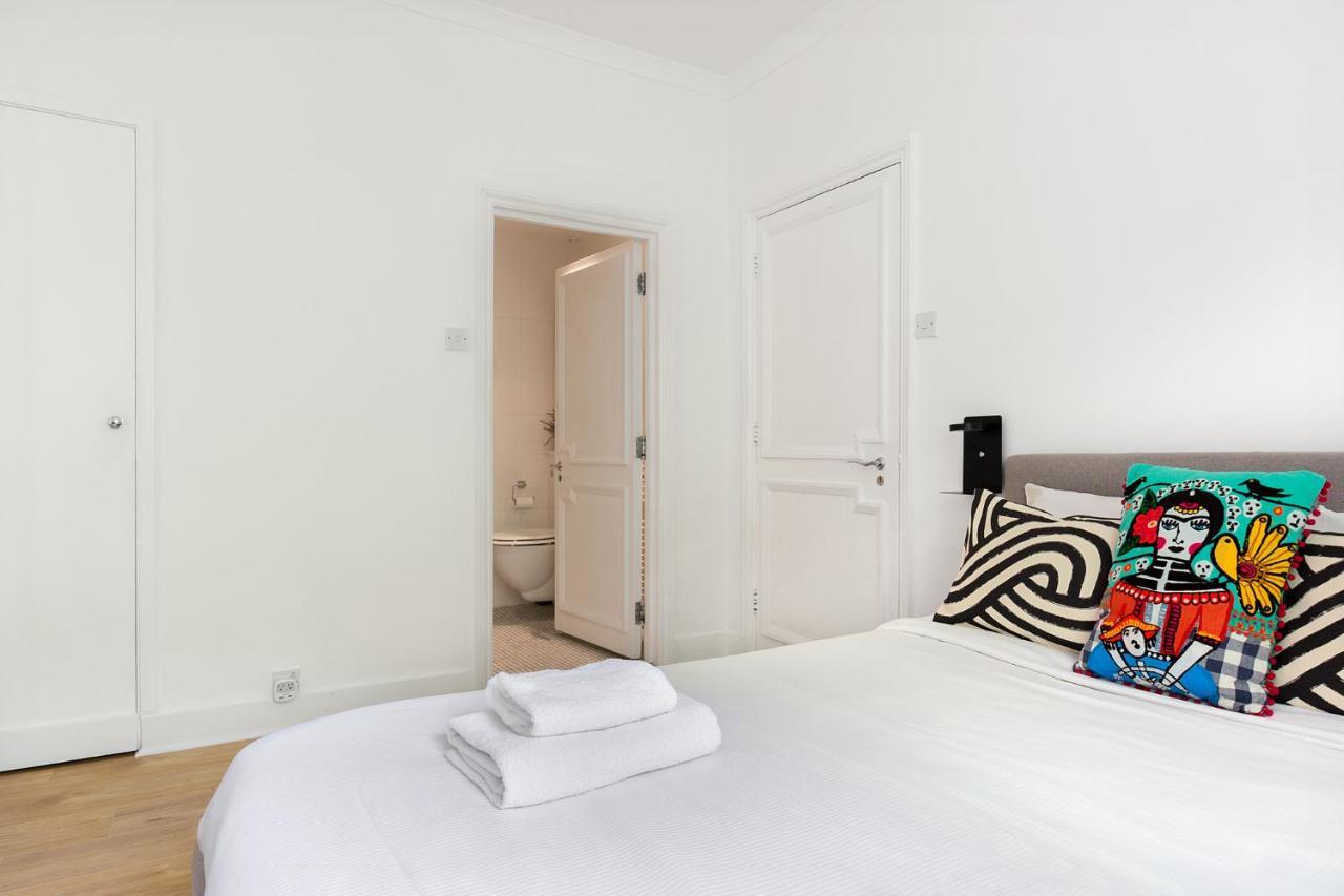 Beautiful 2 Bedrooms In Knightsbridge * London