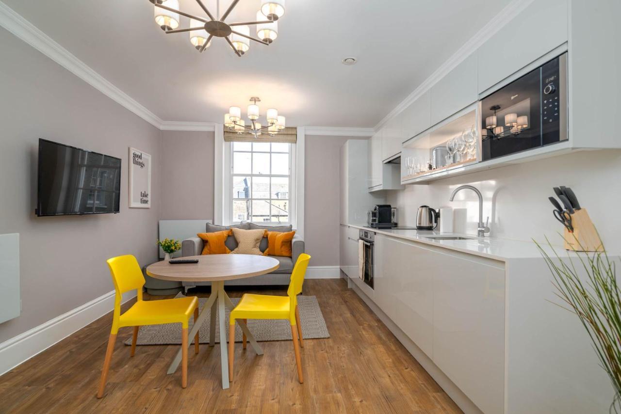 37 Doughty Street Apartment *