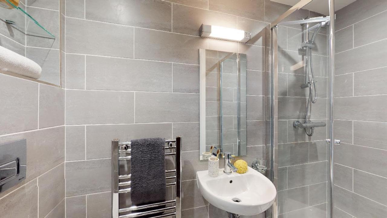 Modern And Stylish Studio At Westcombe House In Greenwich London