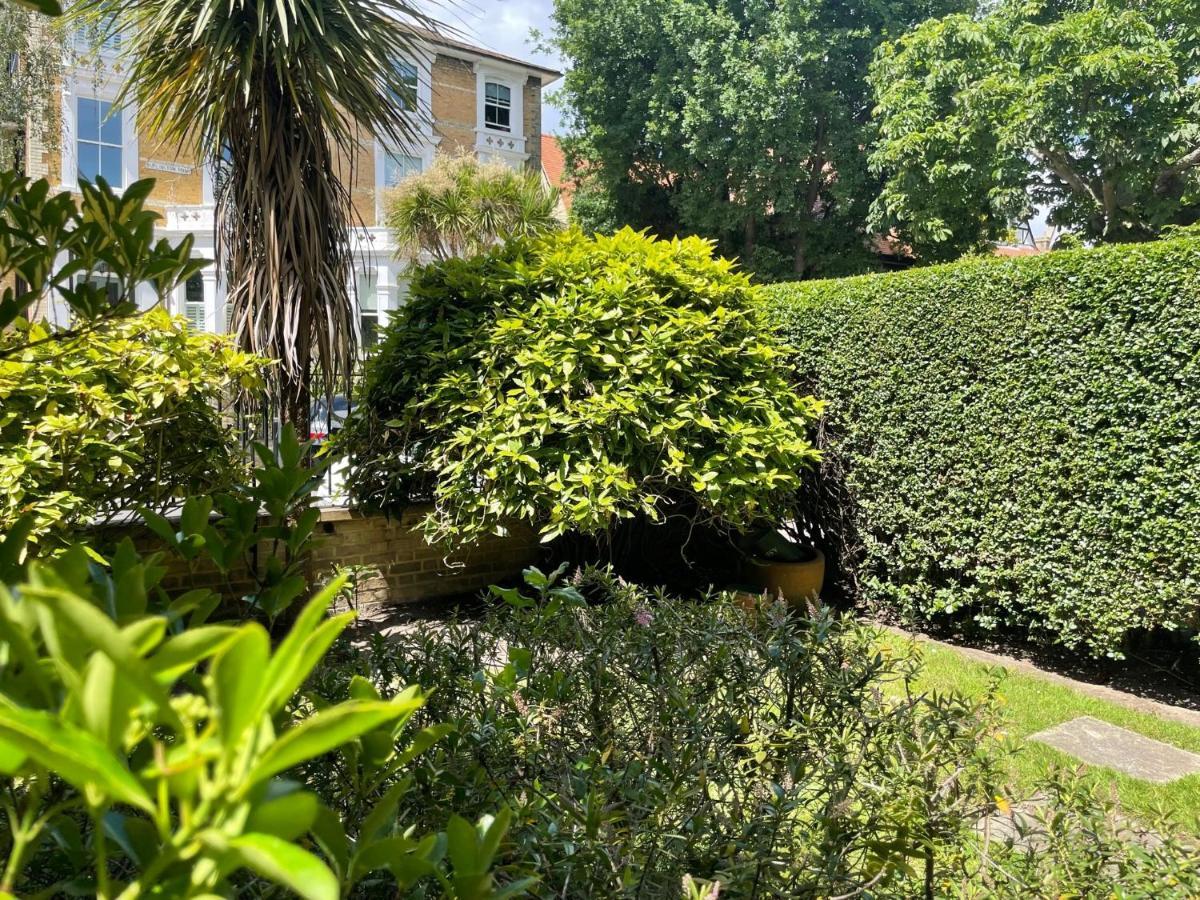 Charming In Chiswick Apartamento