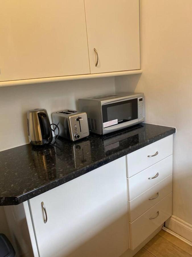 Lovely 1-bed In Apartment London