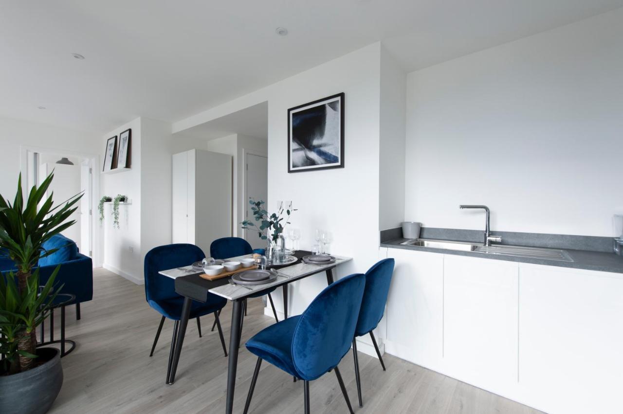 Ac Luxe Penthouse With Free Parking Apartment London