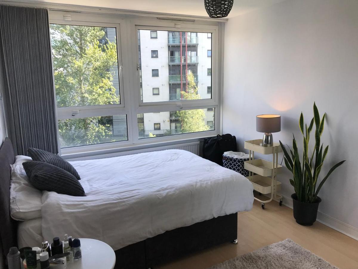 Sunny Flat In With Balcony, Just 15 Mins To Central! Apartment London