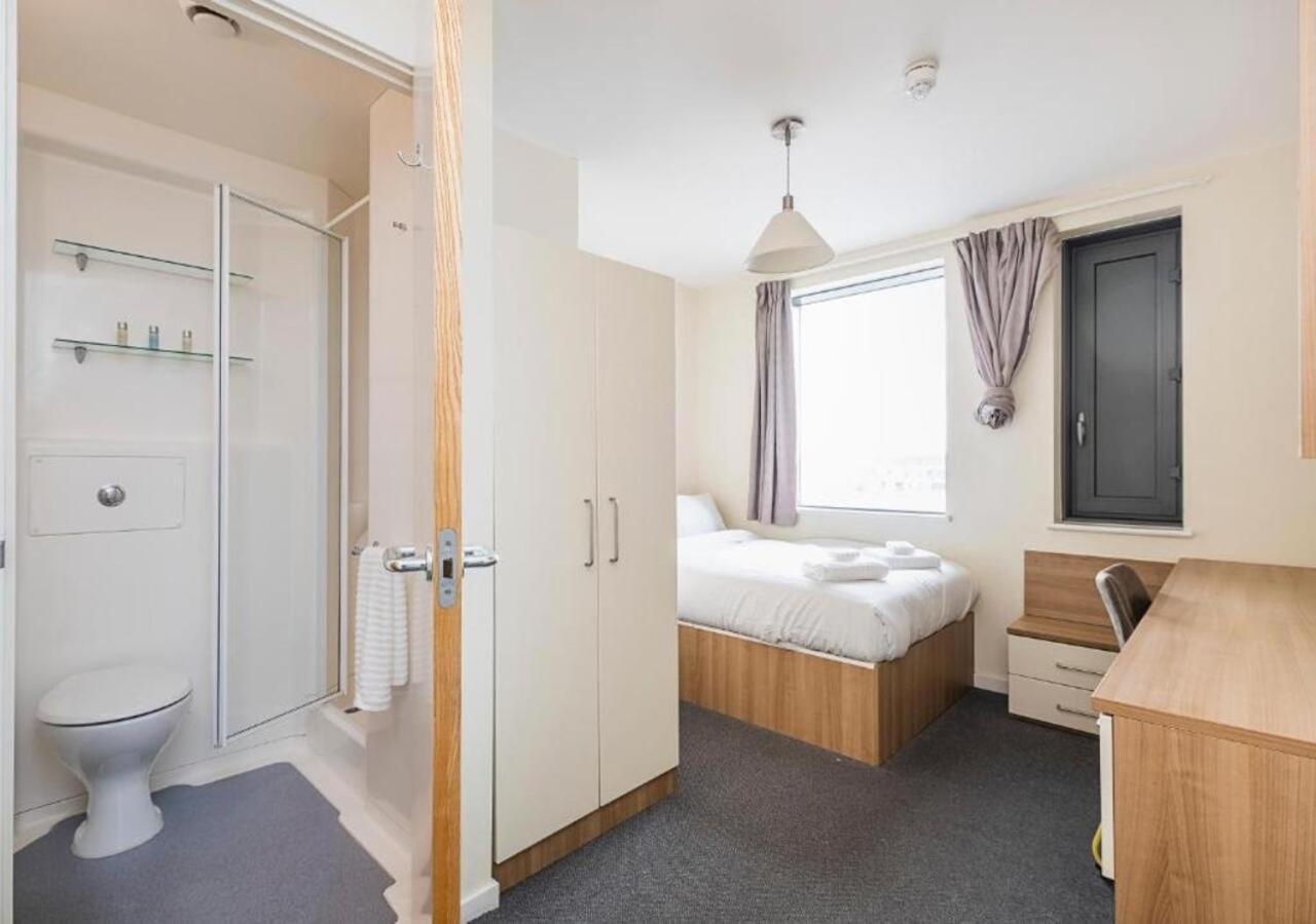 Trendy Ensuite Rooms, Southwark - Sk Guest house London