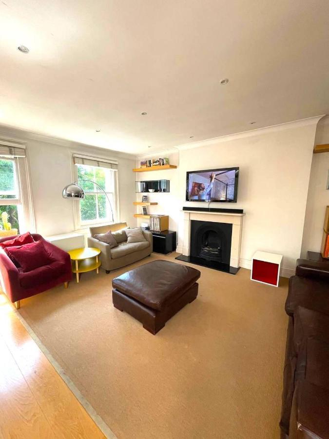 Sunny 2 Bedroom, 2 Bathroom Apartment In Central London Apartment