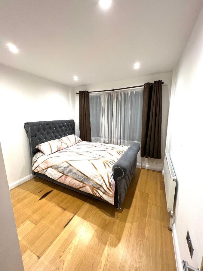 Charles Court London