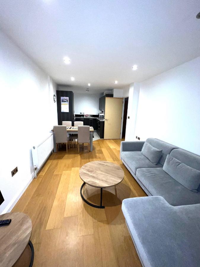 Apartment Charles Court